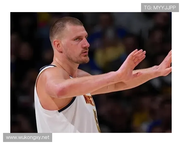 东契奇的防守能力堪比库里与布伦森或可与伯德约基奇相提并论